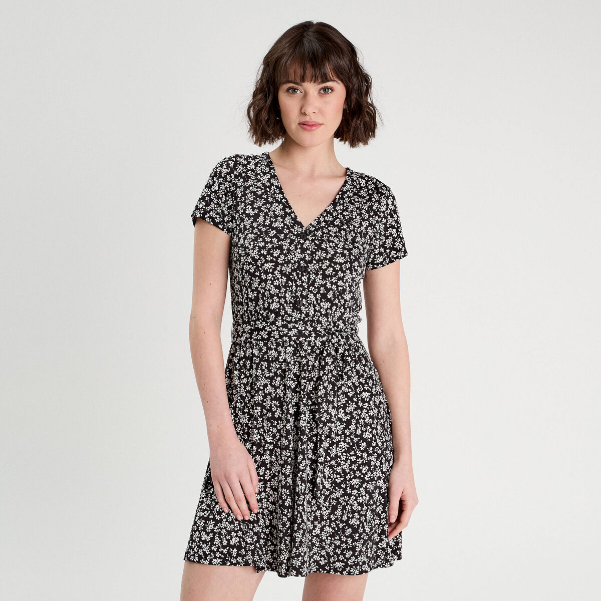 Robe évasée boutonnée noir femme