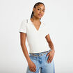 Polo ajust&eacute; manches courtes col chemise ecru femme