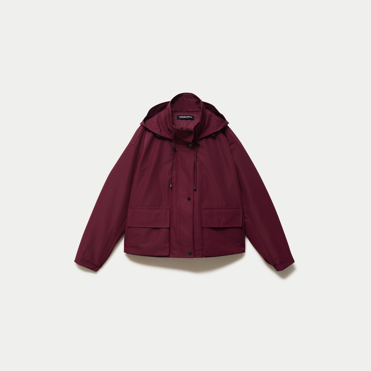 Veste courte bas resserr&eacute; &agrave; capuche bordeaux femme