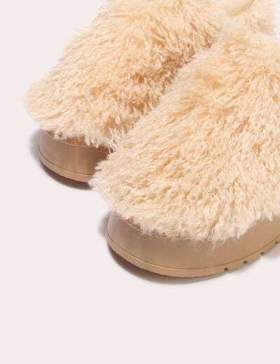 Chaussons fausse fourrure sable femme