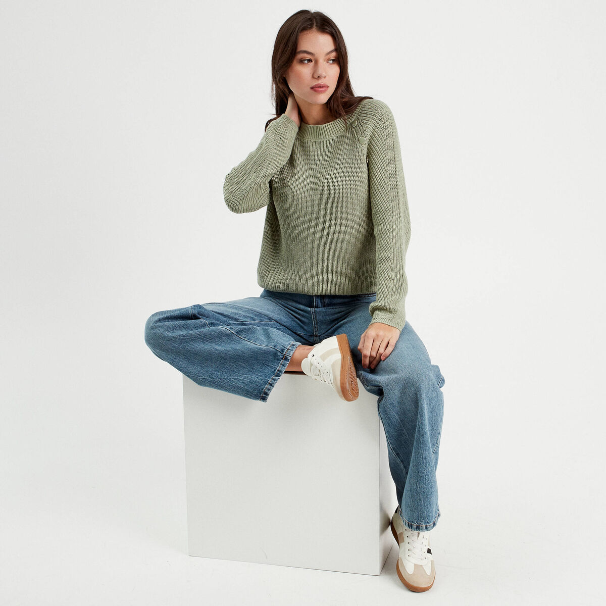 Pull avec boutons épaules vert pastel femme