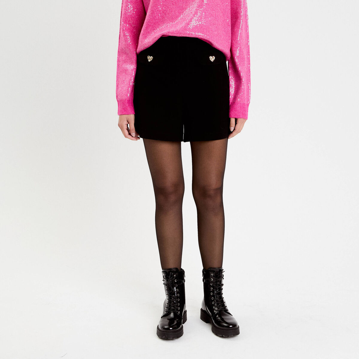 Short stretch d&eacute;tails coeur noir femme