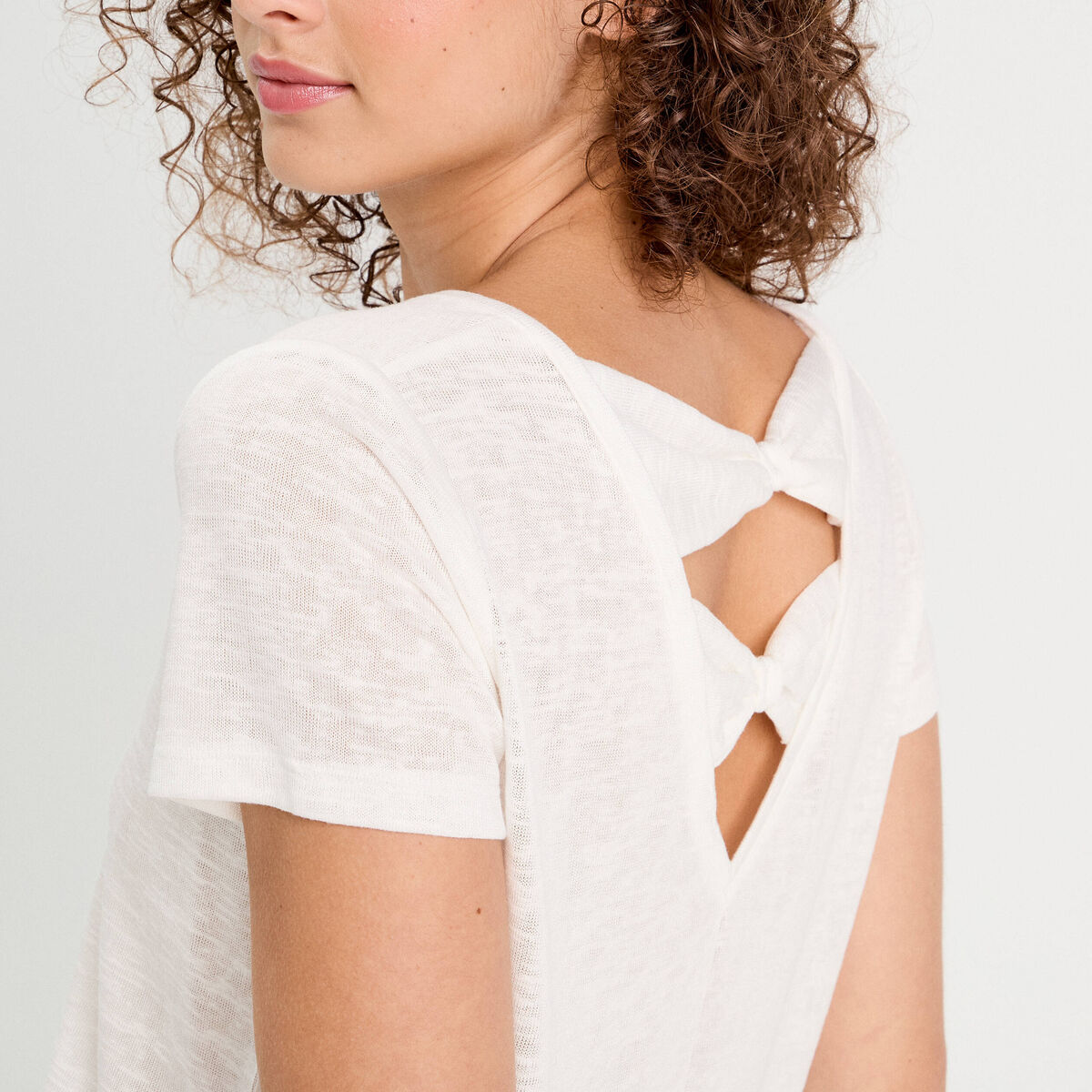 T-shirt noeuds dos ecru femme