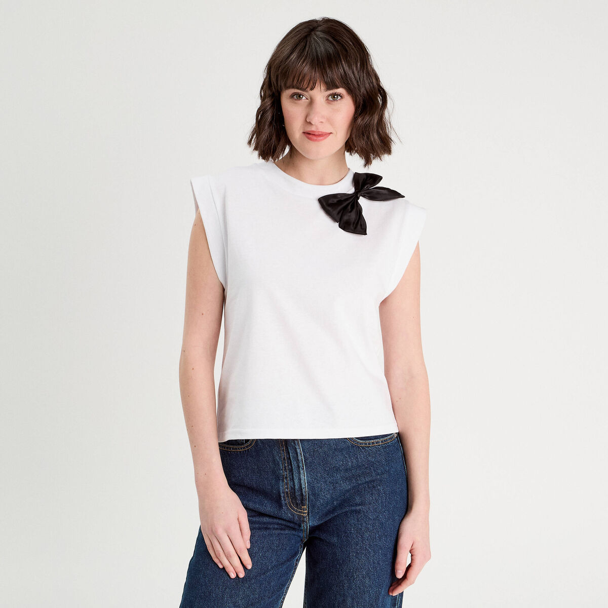 T-shirt d&eacute;tail noeud ecru femme