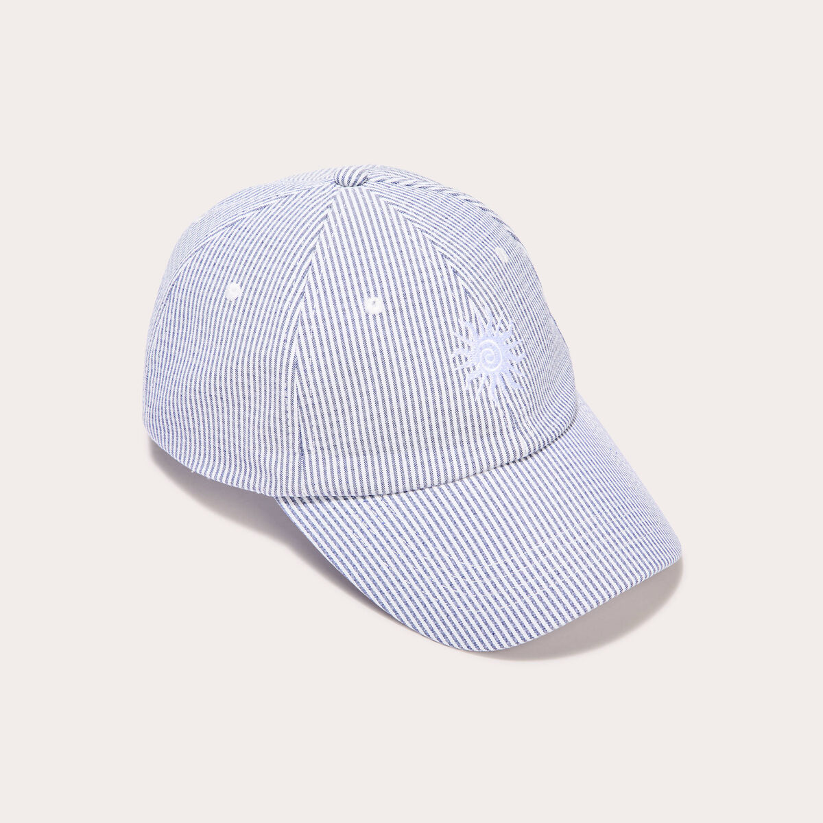 Casquette détails brodés bleu ciel femme