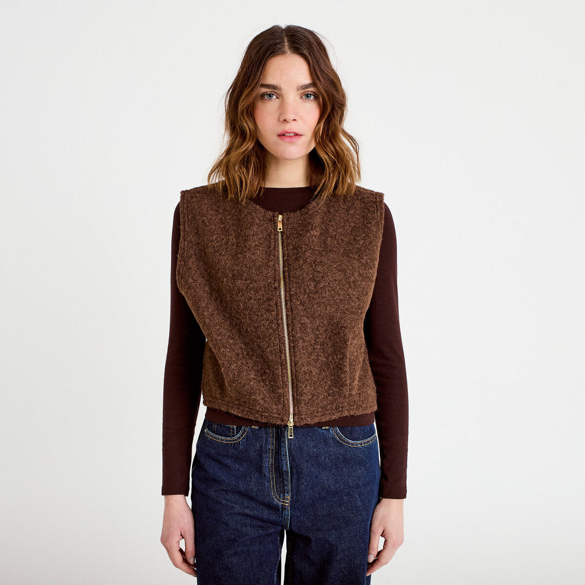 Veste sans manches effet polaire marron fonc&eacute; femme