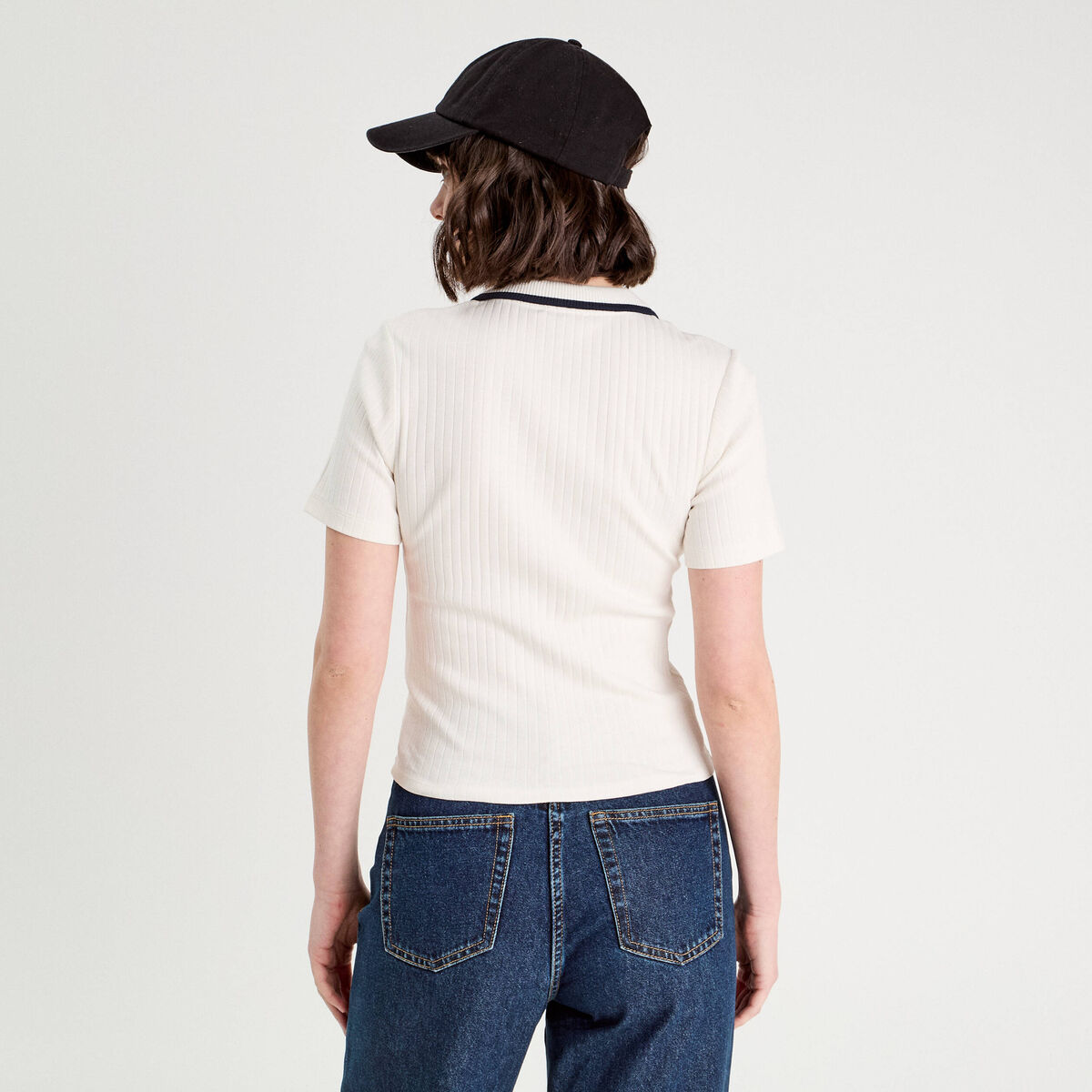 Polo c&ocirc;tel&eacute; manches courtes ecru femme