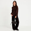 Blouse droite manches longues pliss&eacute;e marron fonc&eacute; femme