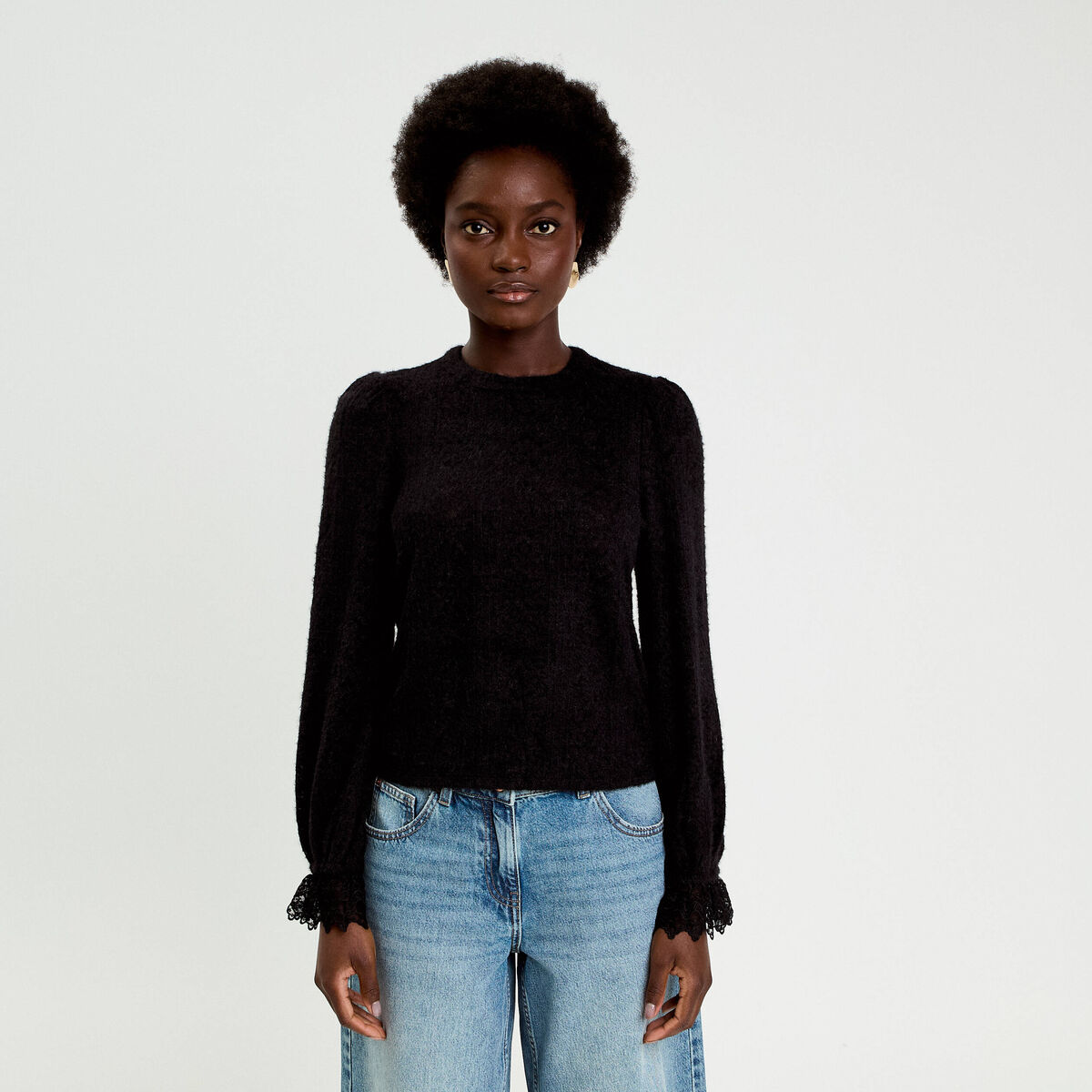 Top dentelle manches longues col rond noir femme