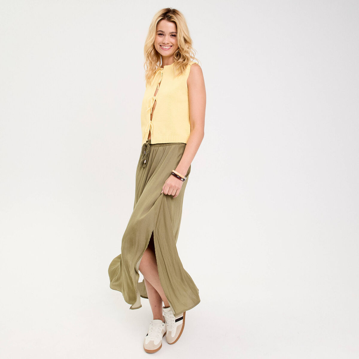 Gilet sans manches col v noeuds jaune clair femme