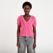 Blouse pliss&eacute;e col v manches courtes rose fushia femme