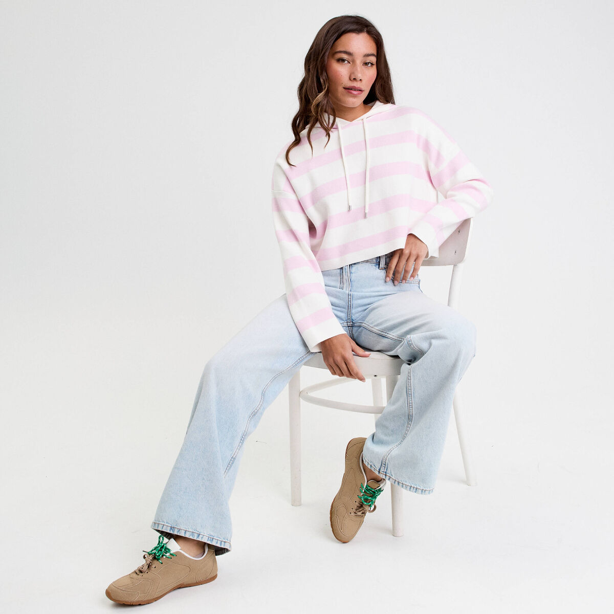 Pull à capuche manches longues rose poudrée femme