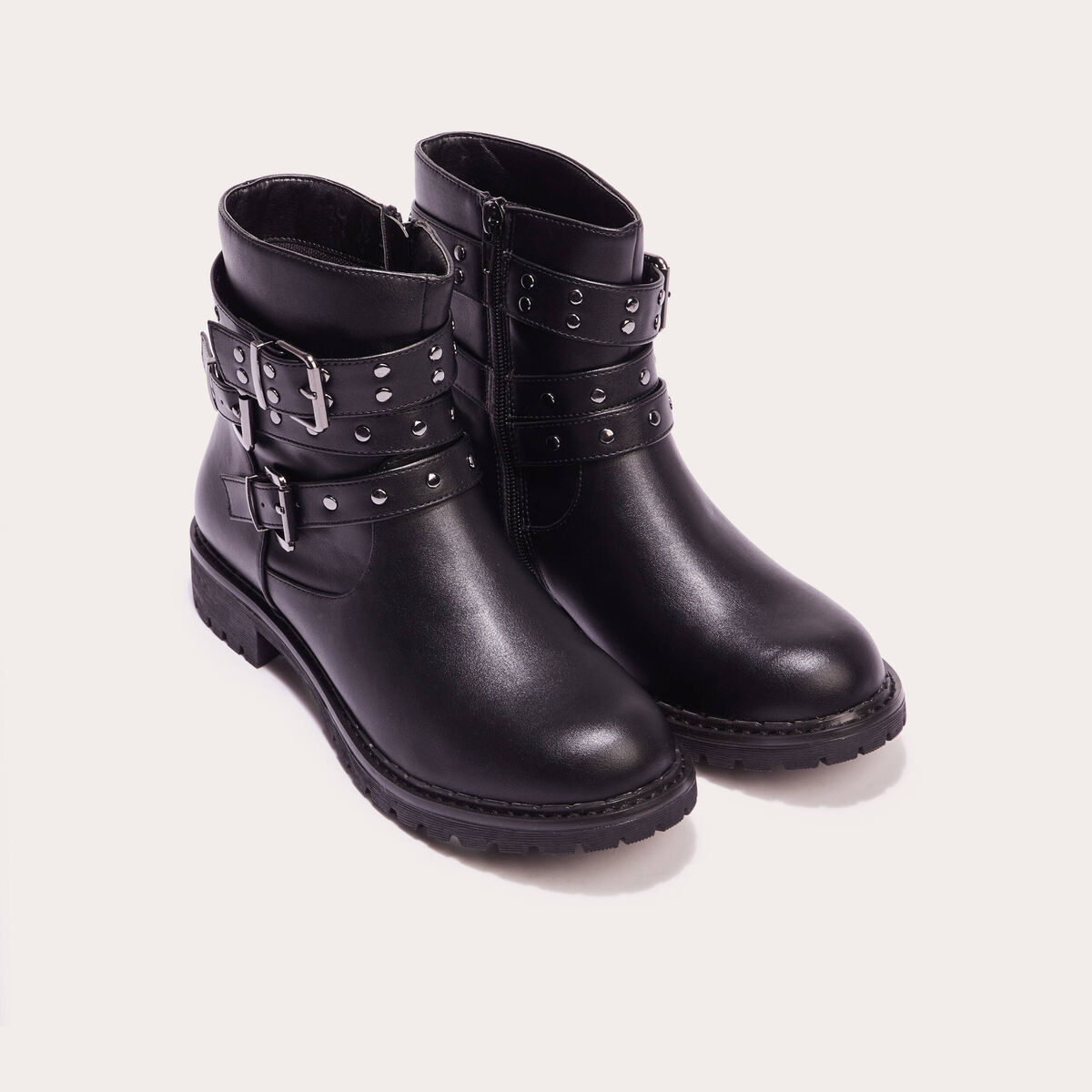 Bottines brides cloutées noir femme