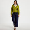 Gilet boutonn&eacute; avec col en V vert fonc&eacute; femme
