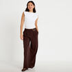 Pantalon bootcut avec ceinture marron fonc&eacute; femme