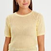 Pull manches courtes ajouré jaune moutarde femme