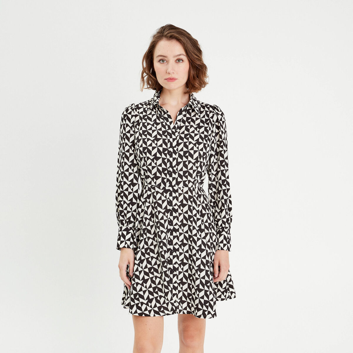 Robe chemise patineuse noir femme
