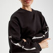 Sweat manches d&eacute;tails bijoux noir femme