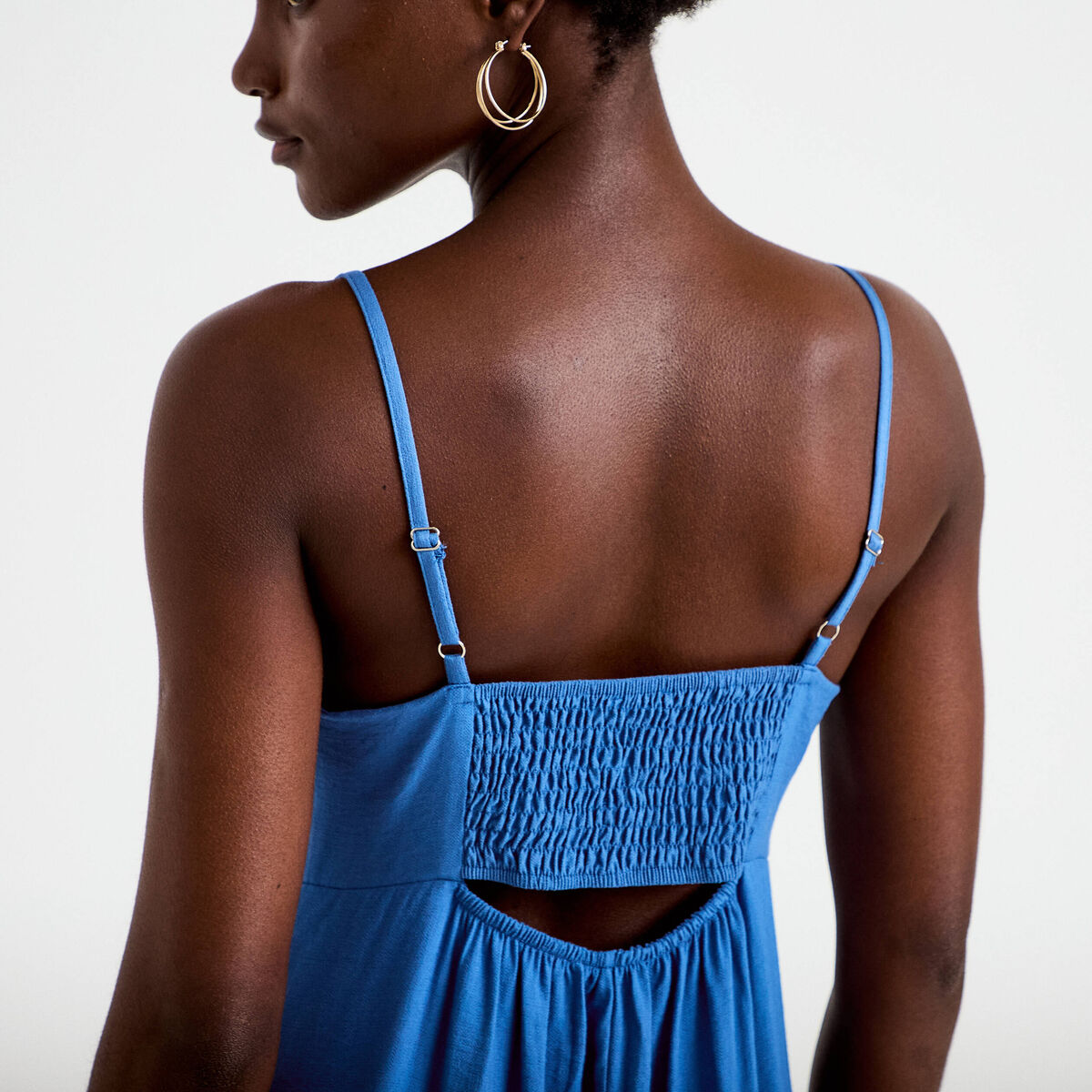 Robe longue &eacute;vas&eacute;e col v cr&ecirc;pe bleu fonc&eacute; femme