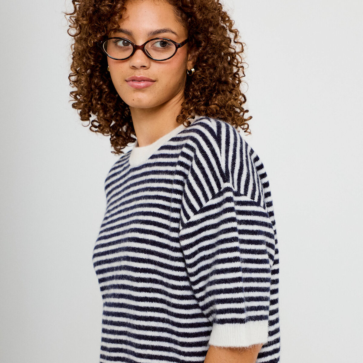 Pull ample duveteux manches courtes ecru femme
