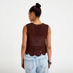 Gilet ajust&eacute; court sans manches col v marron fonc&eacute; femme