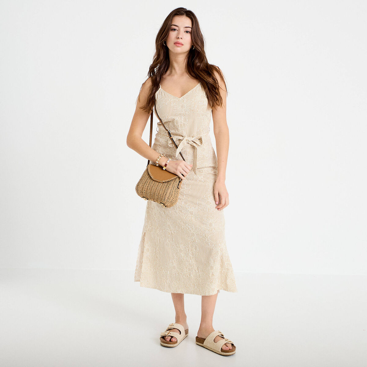 Robe droite 3/4 col v fines bretelles beige moyen femme