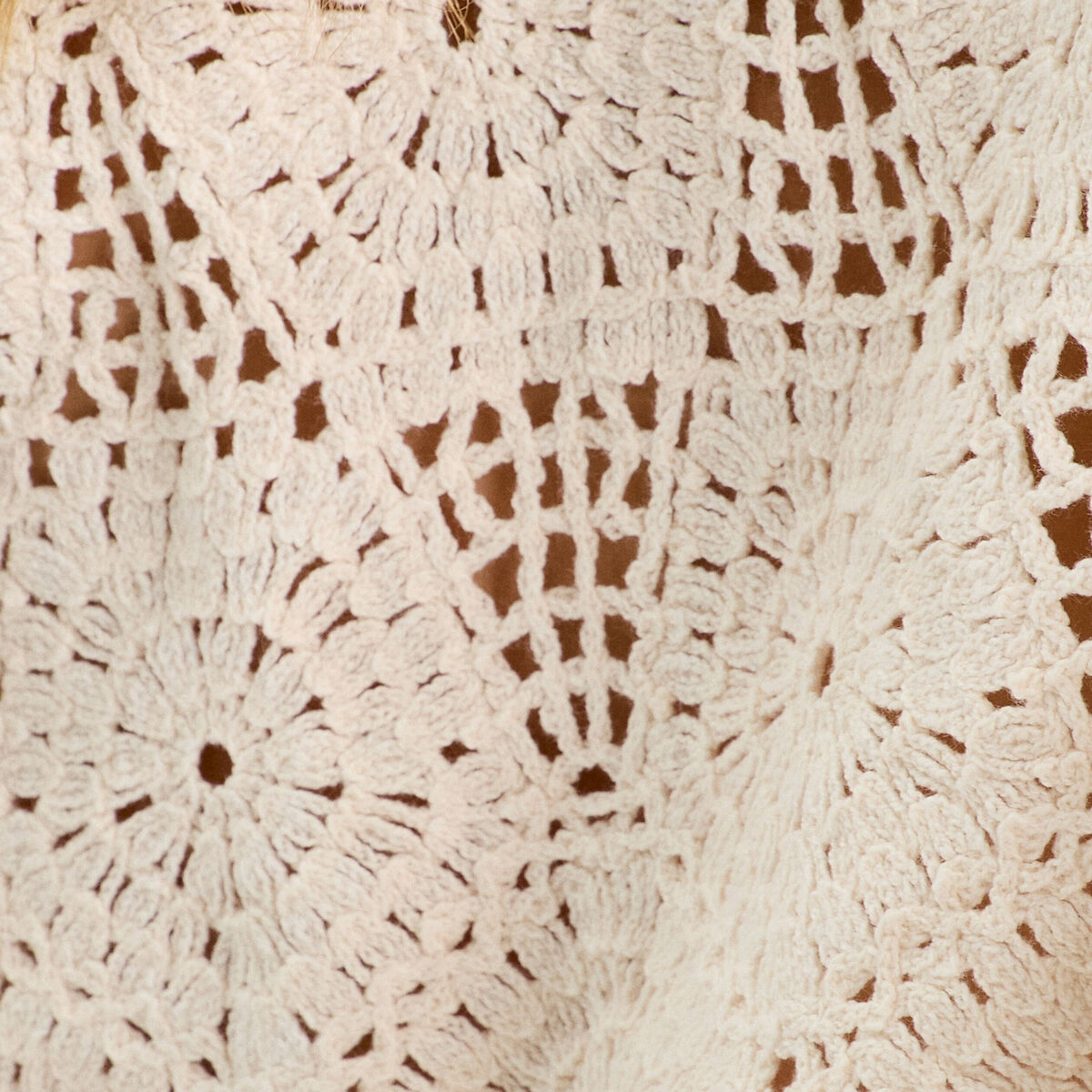Gilet effet crochet et noeuds beige femme