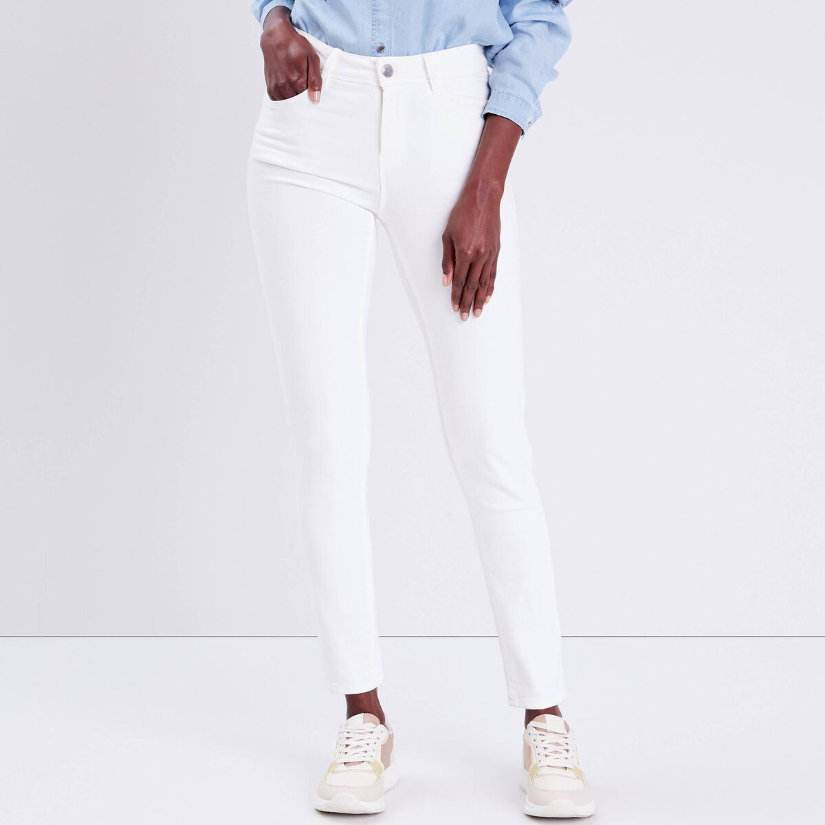 Jeans slim 5 poches blanc femme
