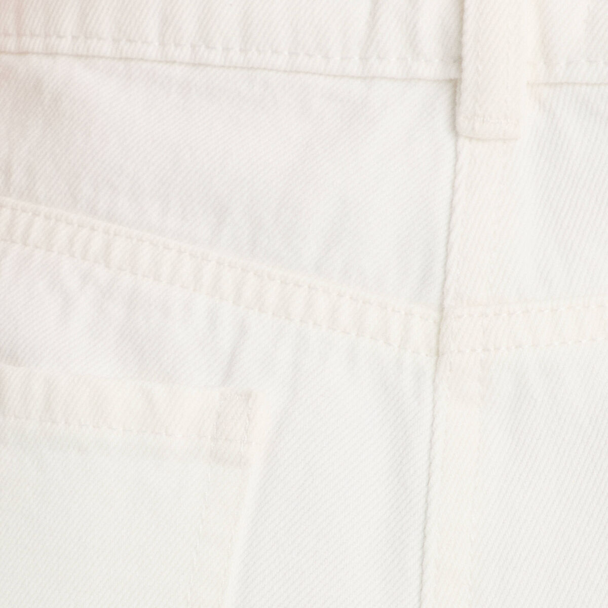 Short droit brodé en jean blanc femme