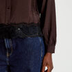 Chemise droite manches longues dentelle marron fonc&eacute; femme