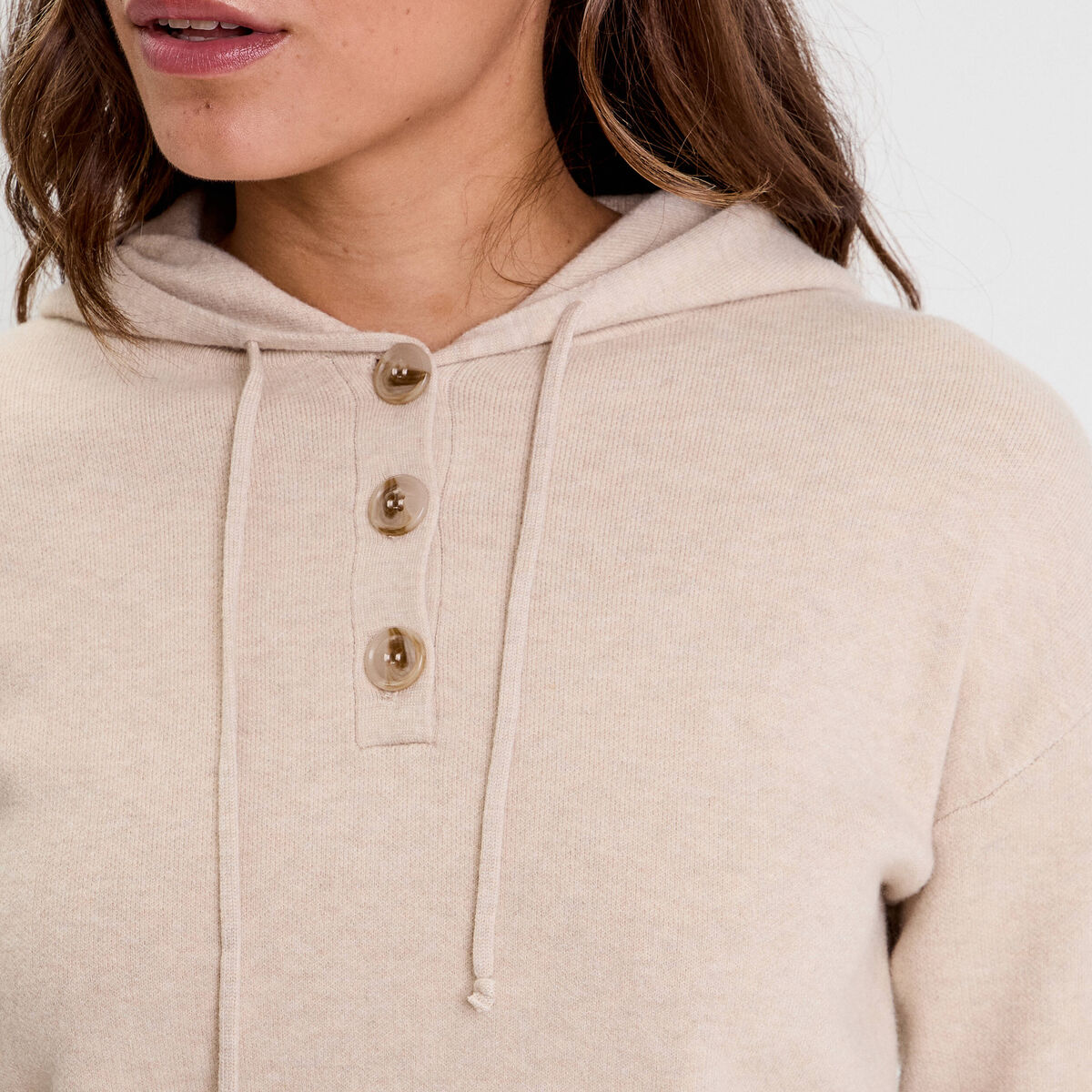 Pull &agrave; capuche manches longues beige femme