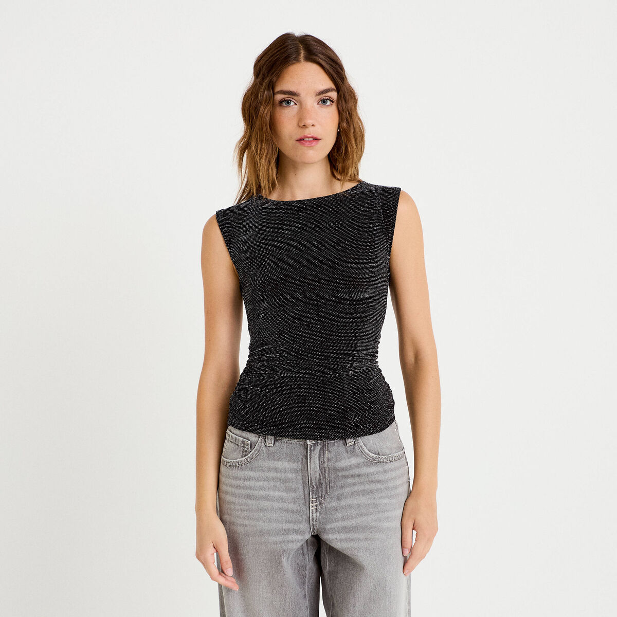 Top ajust&eacute; col rond manches courtes noir femme