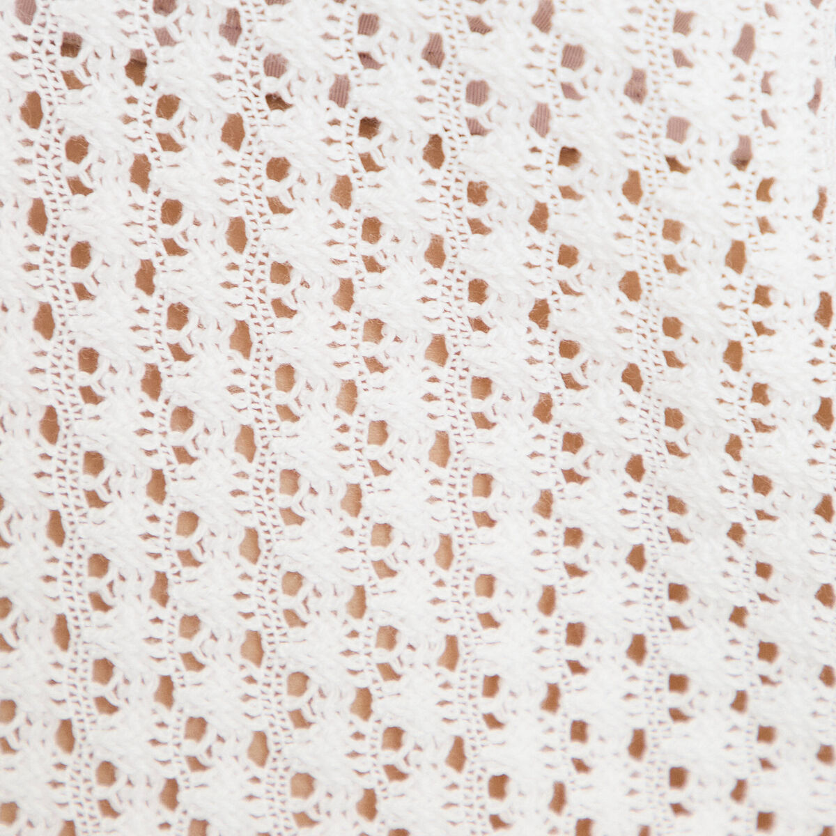 D&eacute;bardeur ajour&eacute; aspect dentelle col v ecru femme