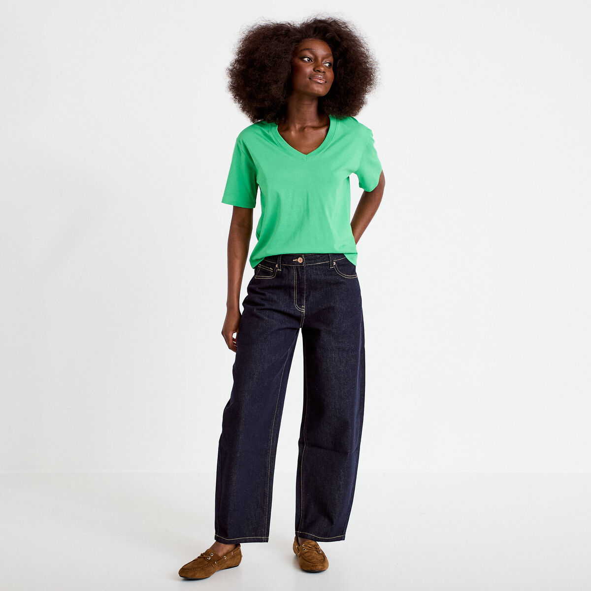 T-shirt col v manches courtes vert femme