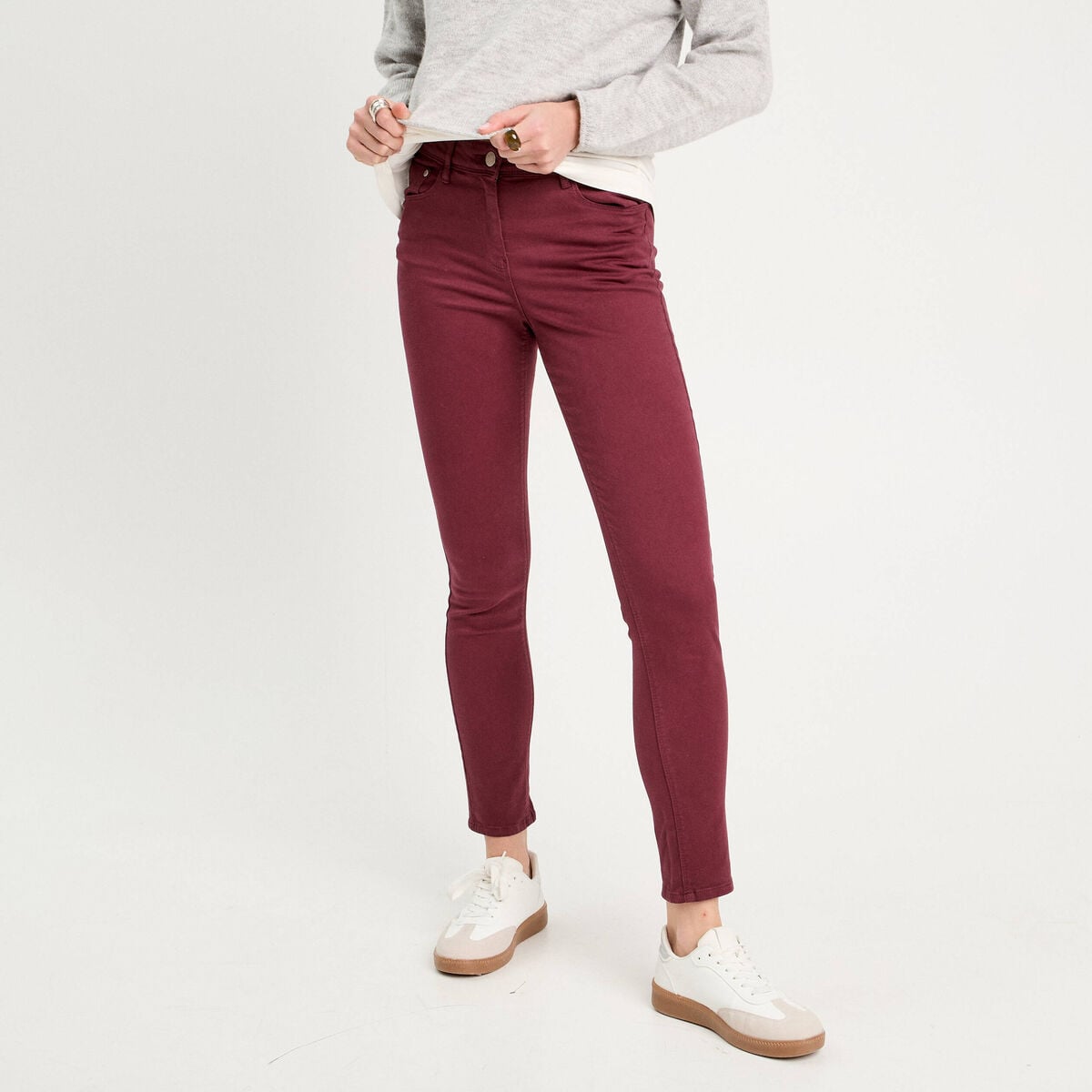 Jeans slim 5 poches violet fonc&eacute; femme