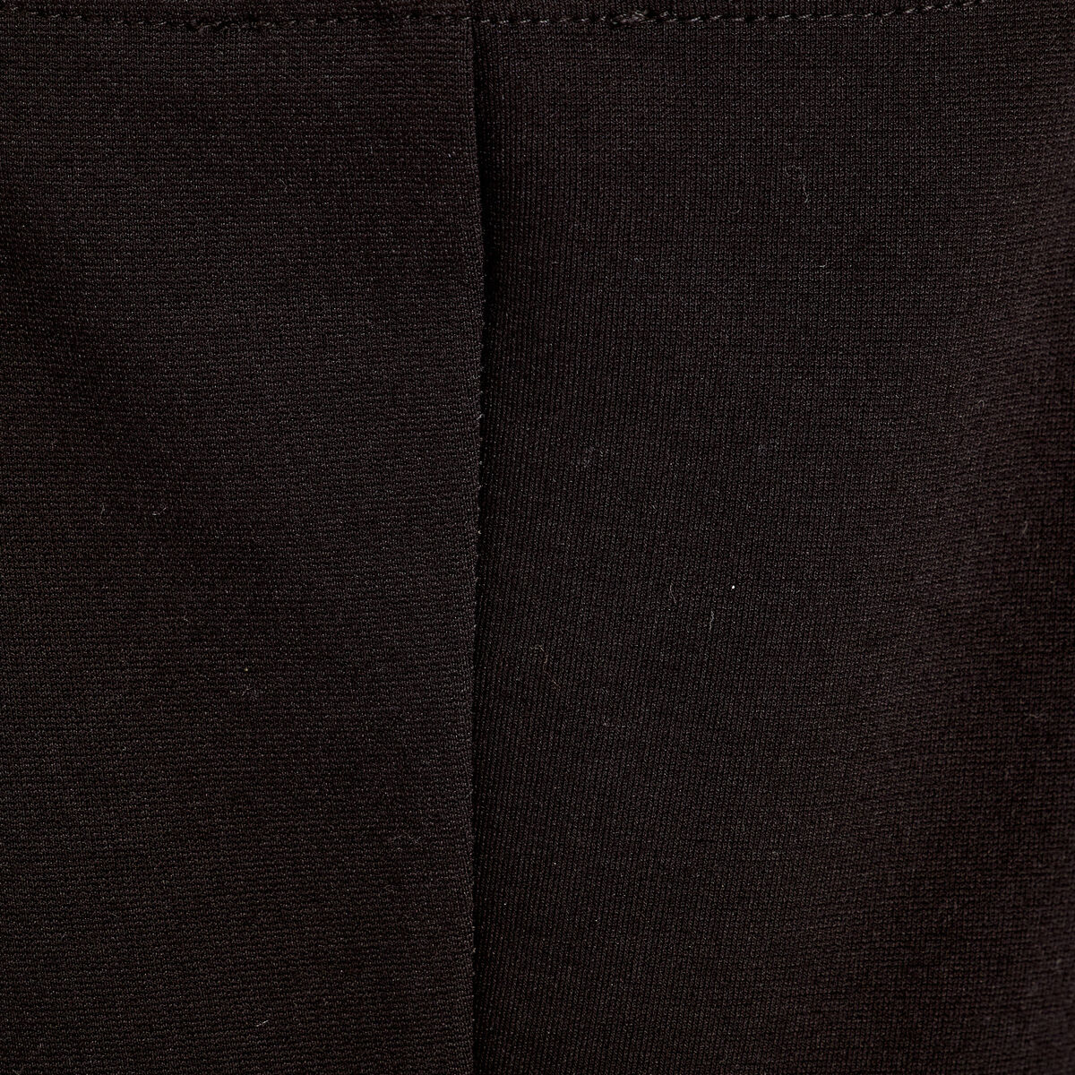 Robe évasée dos ouvert noir femme