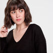 Pull avec col en V noir femme