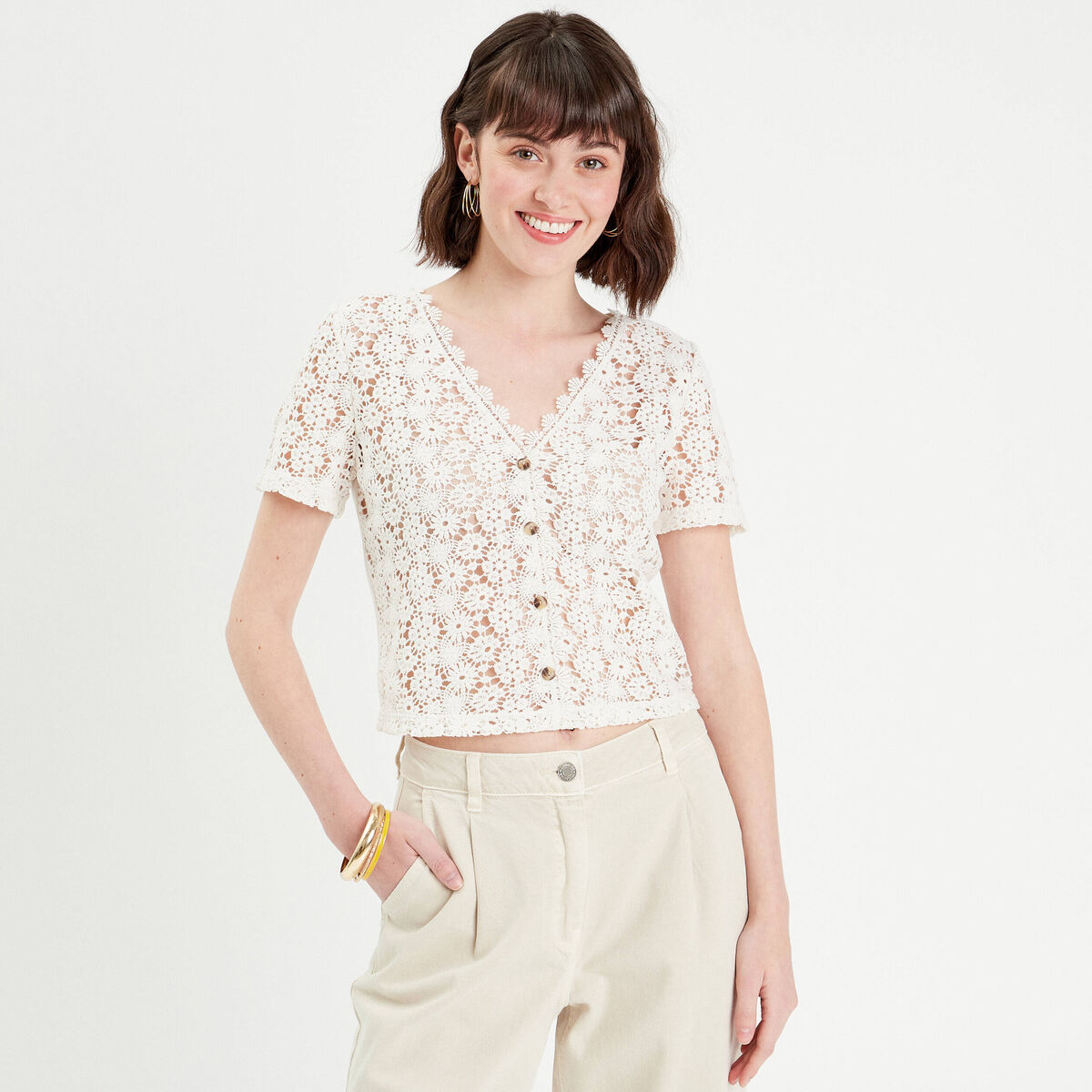 Top macramé boutonné ecru femme