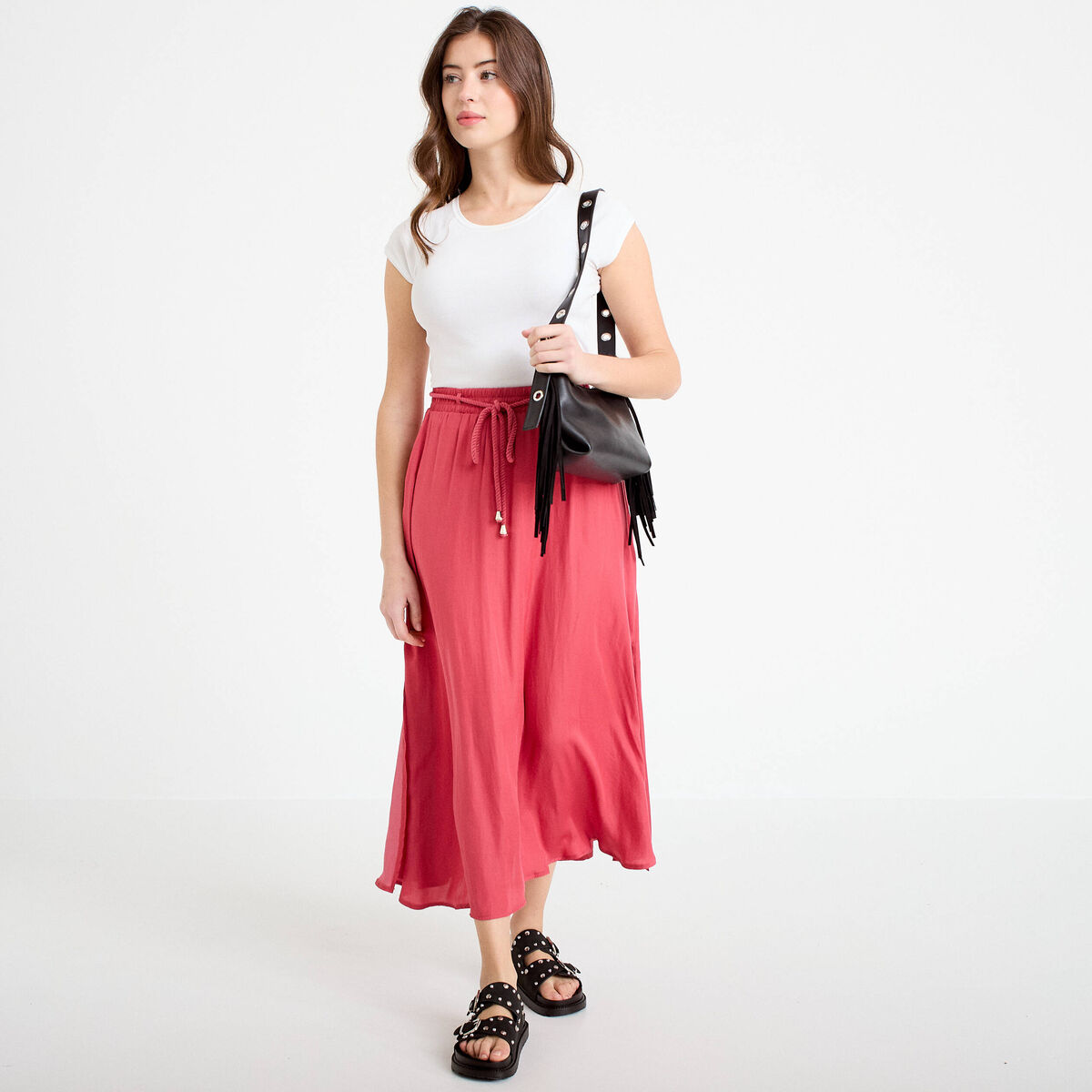 Jupe longue &eacute;vas&eacute;e satin rose framboise femme