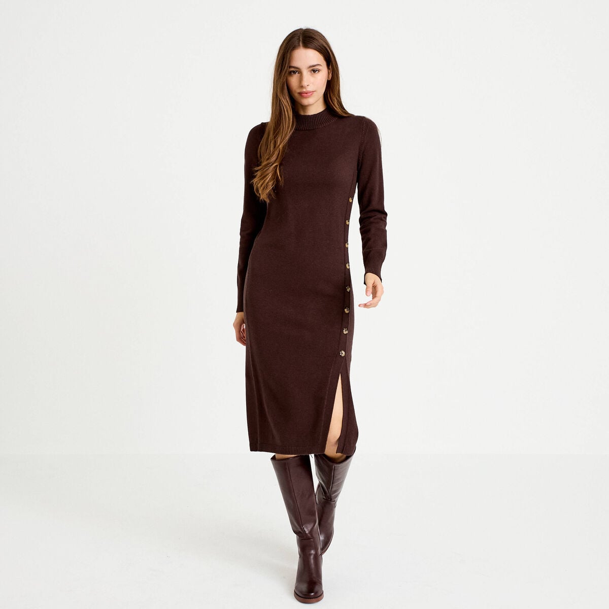 Robe pull ajust&eacute;e manches longues marron fonc&eacute; femme