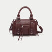 Sac port&eacute; main bordeaux femme
