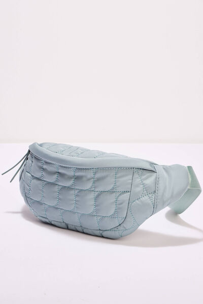Sac banane matelassé bleu ciel femme