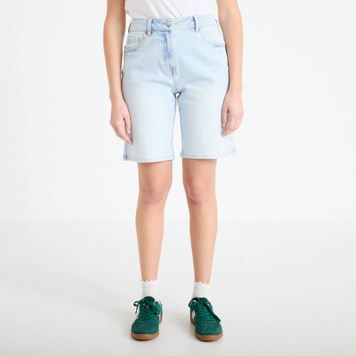 Bermuda large en jean denim bleach femme