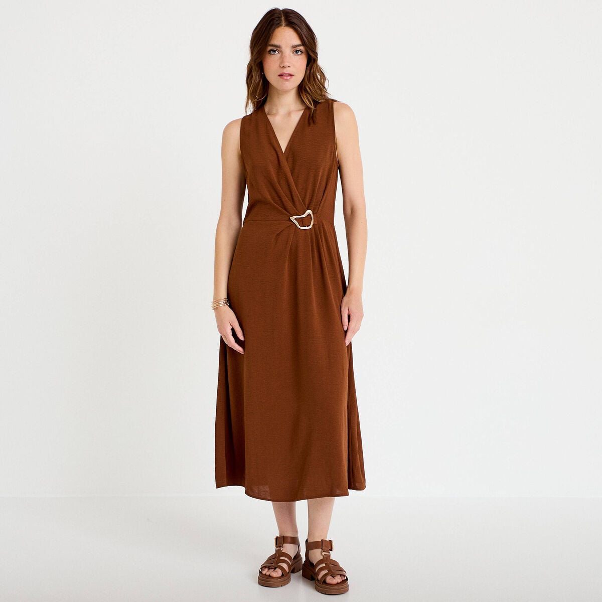 Robe droite 3/4 sans manches col v marron femme