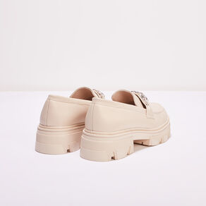 Mocassins crantés avec chaînes sable femme
