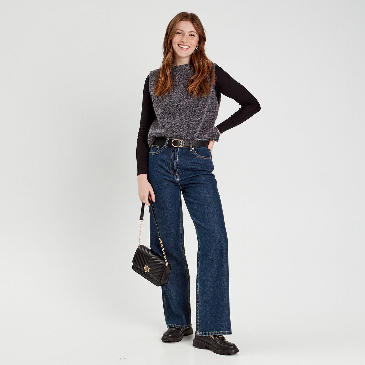 T-shirt cropped c&ocirc;tel&eacute; noir femme
