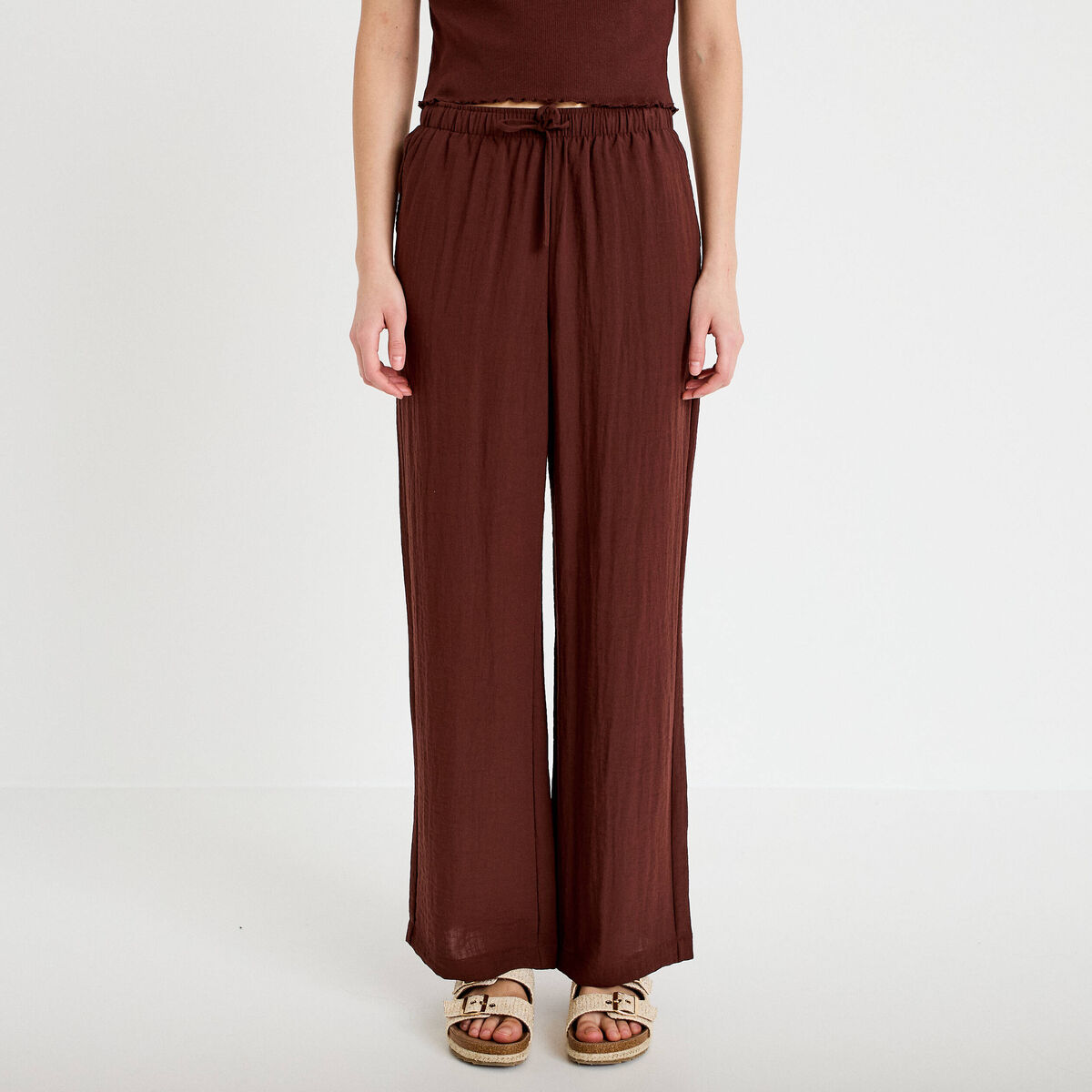 Pantalon large taille haute en cr&ecirc;pe marron femme