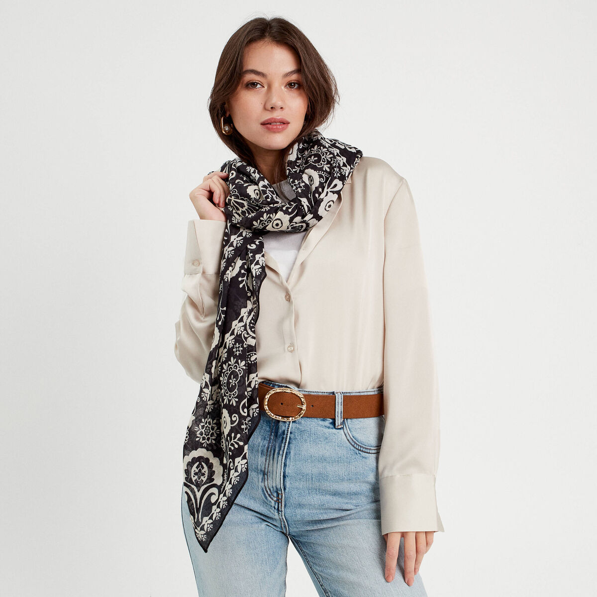 Foulard carré noir femme