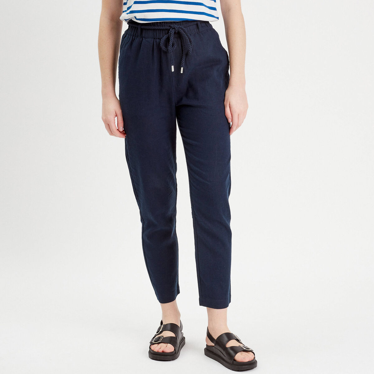 Pantalon droit fluide contenant du lin bleu marine femme
