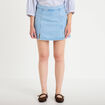 Jupe-short trap&egrave;ze en jean denim bleach femme